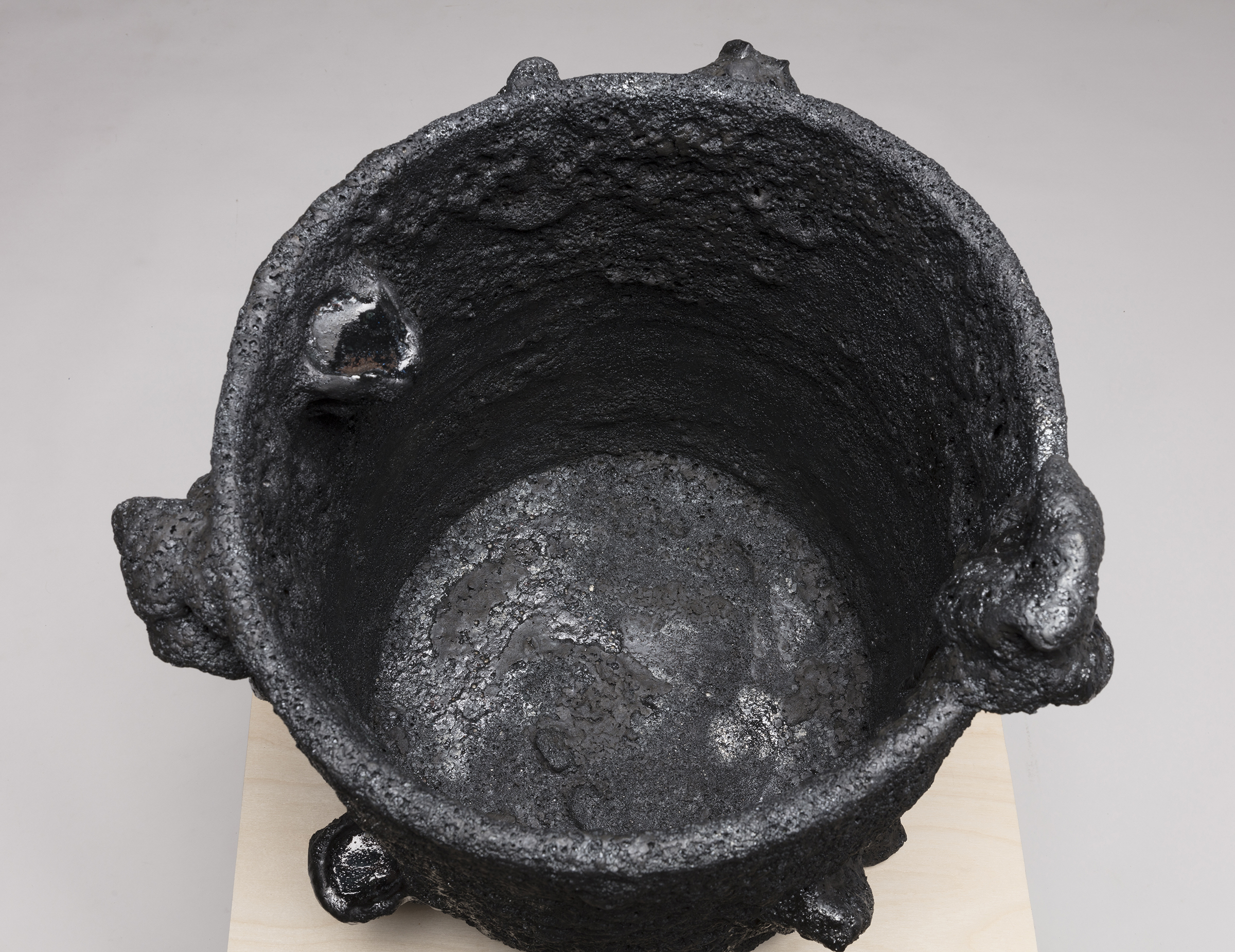Tony Marsh. <em>Crucible Furiosa  4</em>, 2018. Ceramic, 22 x 22 x 22 inches (55.9 x 55.9 x 55.9 cm) Detail