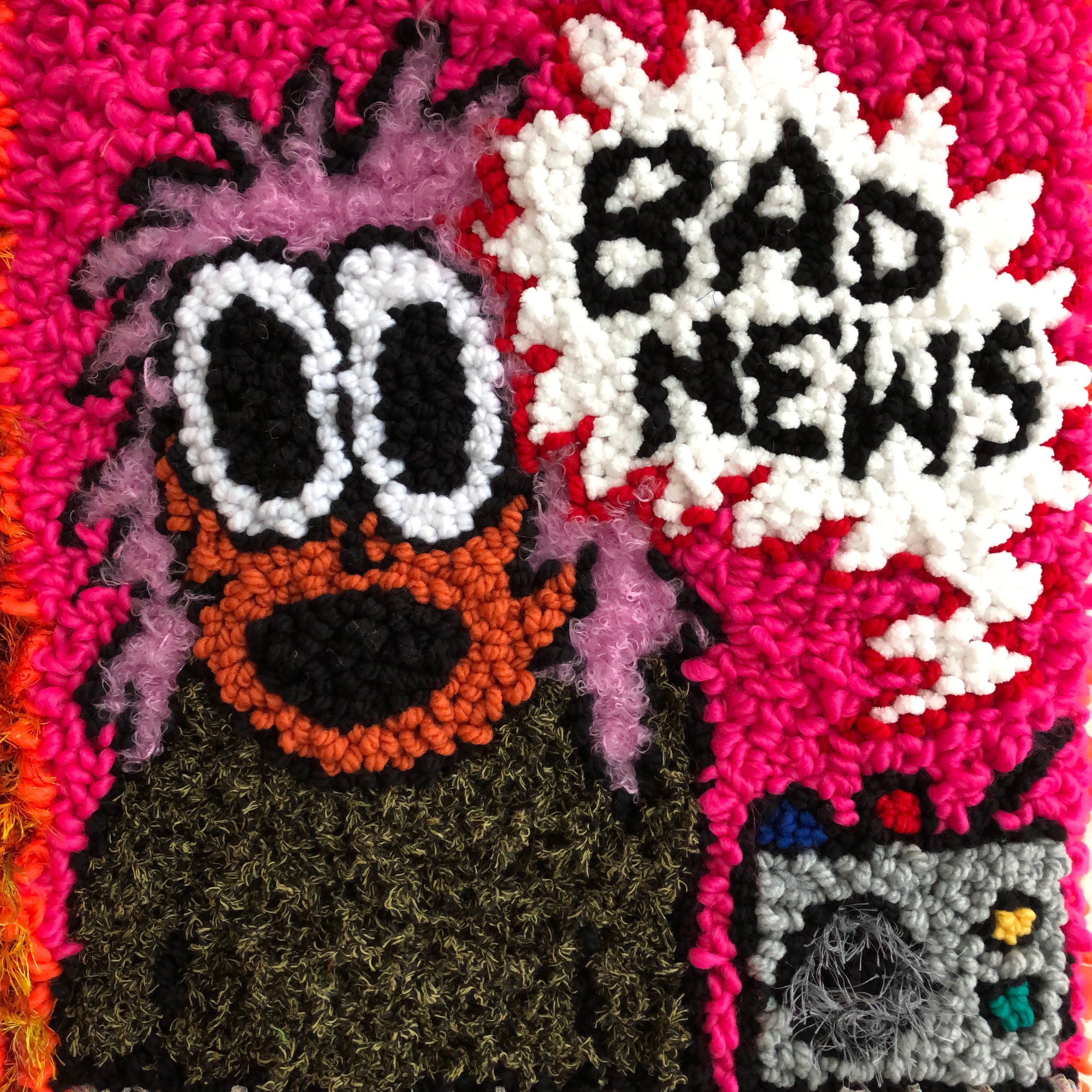 Hannah Epstein. <em>Freakout Girl VS The News Cycle</em>, 2019. Wool, acrylic, polyester and burlap, 47 x 37 inches  (119.4 x 94 cm) Detail