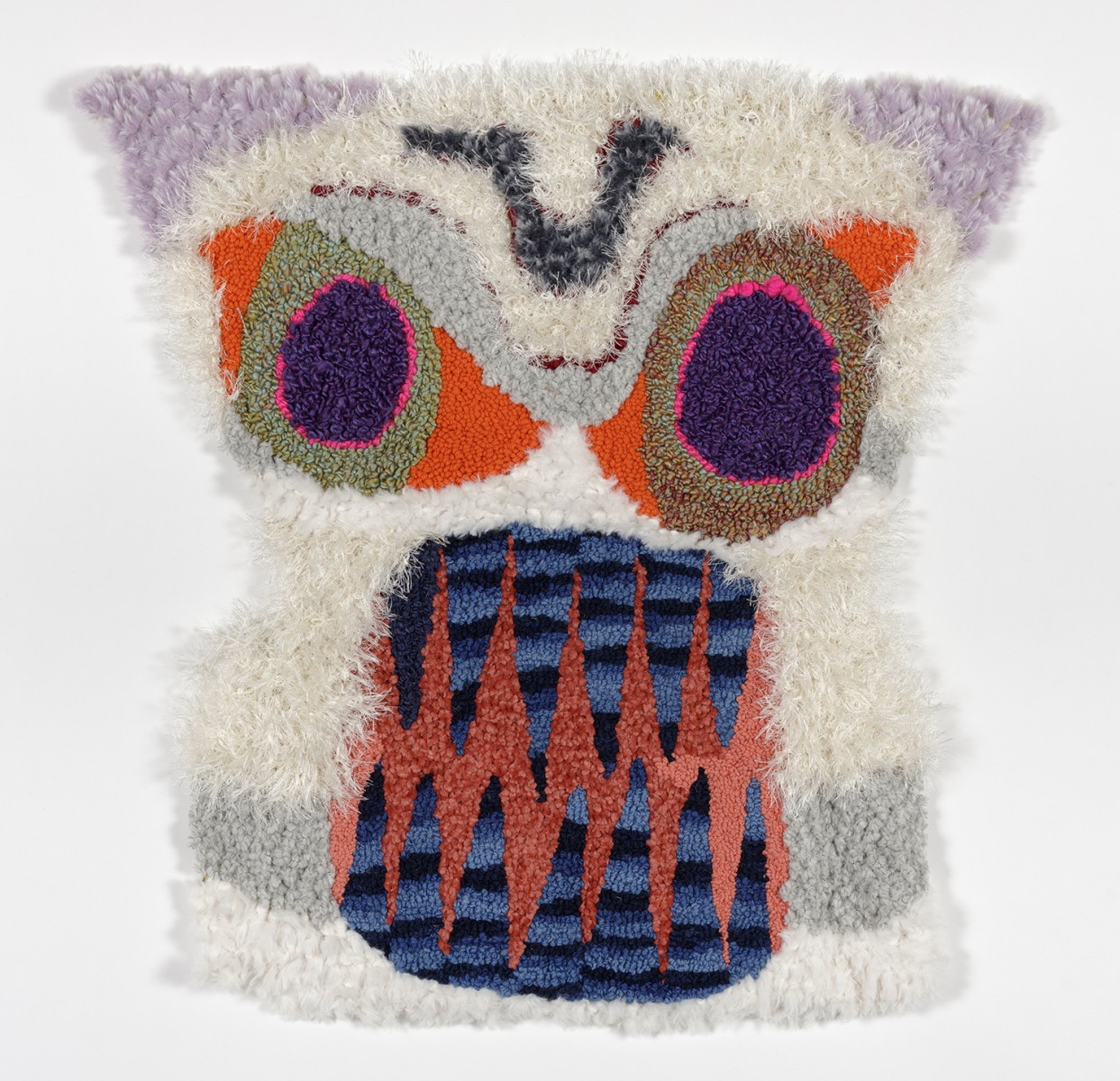 Hannah Epstein. <em>Tiki Totem</em>, 2018. Wool, acrylic, polyester and burlap, 30 x 30 inches (76.2 x 76.2 cm)