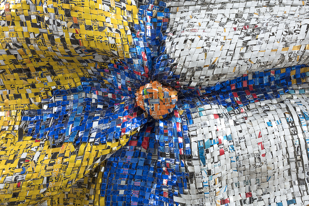 Dickens Otieno. <em>Flowers</em>, 2021. Shredded aluminum cans woven on galvanized steel mesh, 66 1/2 x 56 3/4 inches (168.9 x 144.1 cm) Detail