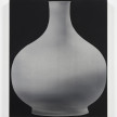 Jingze Du. <em>Vase</em>, 2021. Oil on canvas, 23 3/4 x 19 3/4 inches (60.3 x 50.2 cm) thumbnail