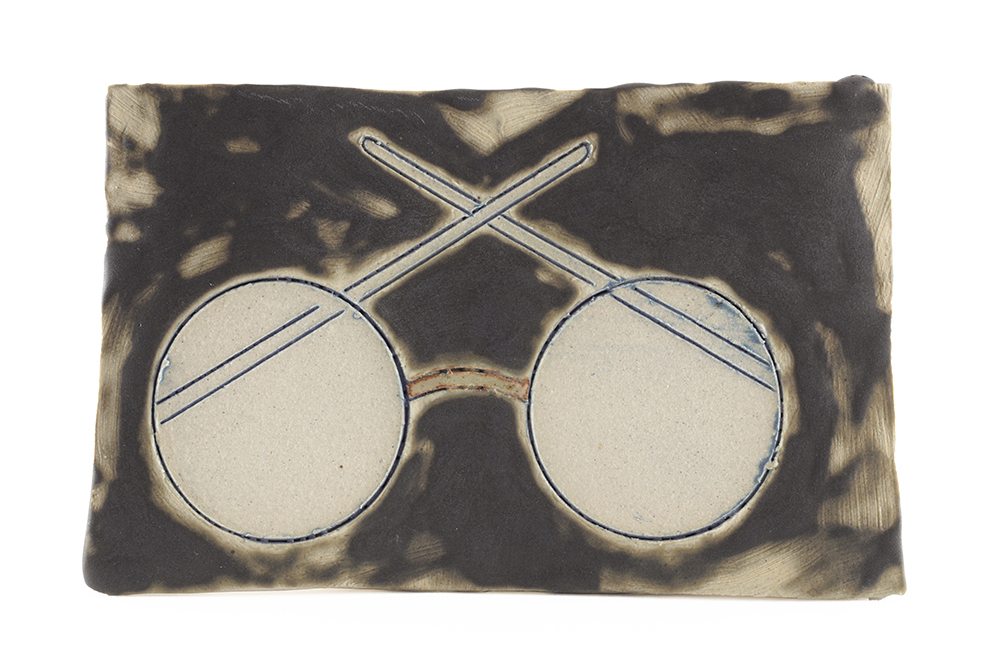 Kevin McNamee-Tweed. <em>Glasses</em>, 2021. Glazed ceramic, 3 3/4 x 5 1/4 inches (9.5 x 13.3 cm)
